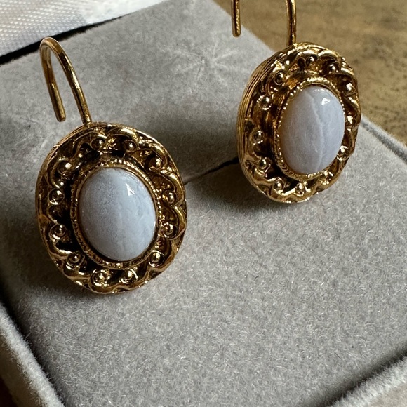 1928 Brand Moonstone Gold Tone Oval Drop Earrings Leverback Vintage 80’s USA - Picture 6 of 10